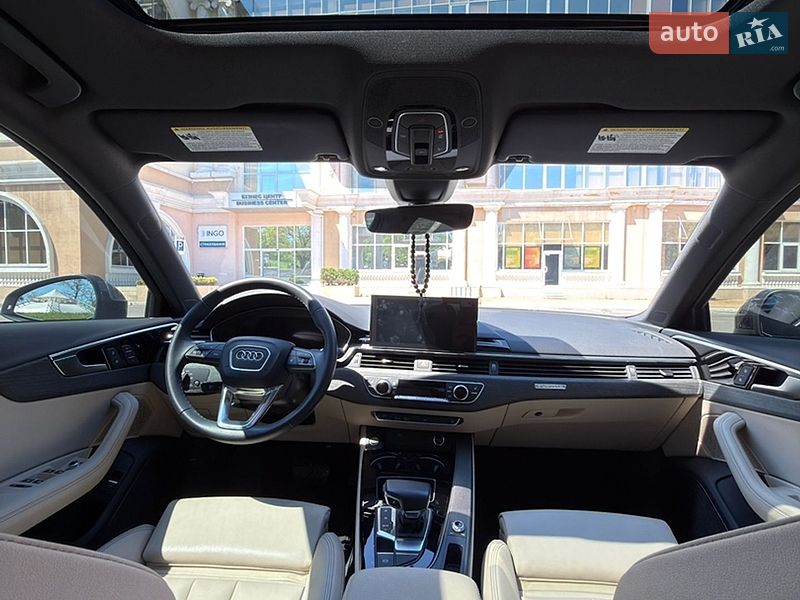 Седан Audi A4 2023 в Одесі