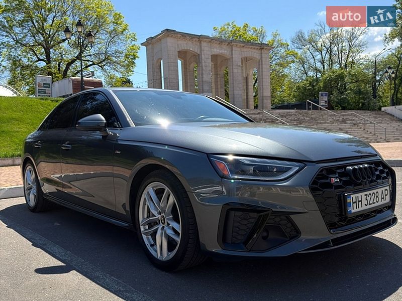 Седан Audi A4 2023 в Одесі
