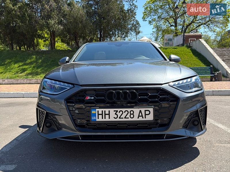Седан Audi A4 2023 в Одесі