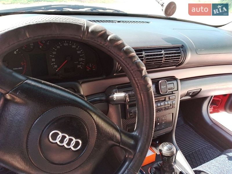 Универсал Audi A4 1999 в Калиновке