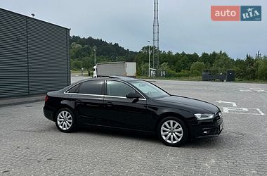 Седан Audi A4 2013 в Львові