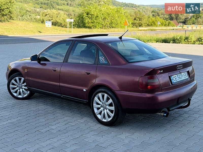 Седан Audi A4 1998 в Черновцах