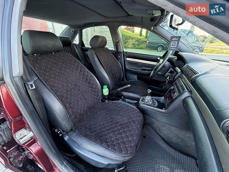 Седан Audi A4 1998 в Черновцах