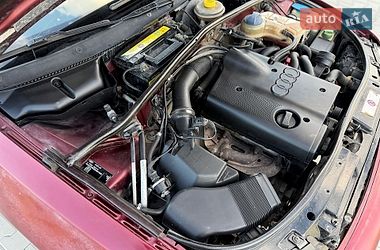 Седан Audi A4 1998 в Черновцах