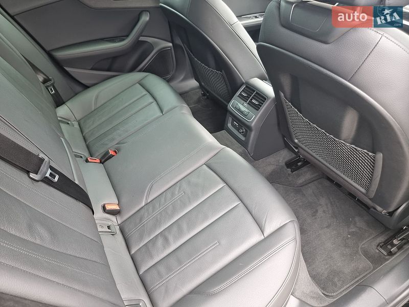 Седан Audi A4 2019 в Одессе