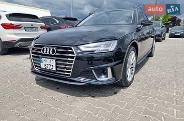 Седан Audi A4 2019 в Одессе