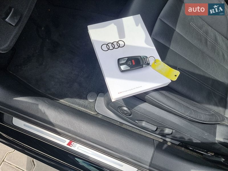 Седан Audi A4 2019 в Одессе