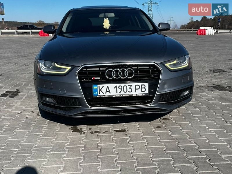 Седан Audi A4 2014 в Киеве