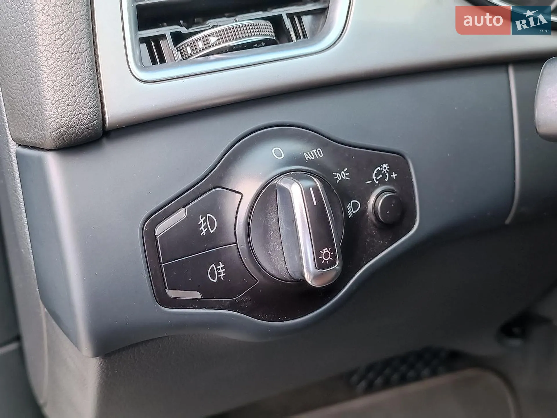 2015 Audi A4 - мініатюра 19