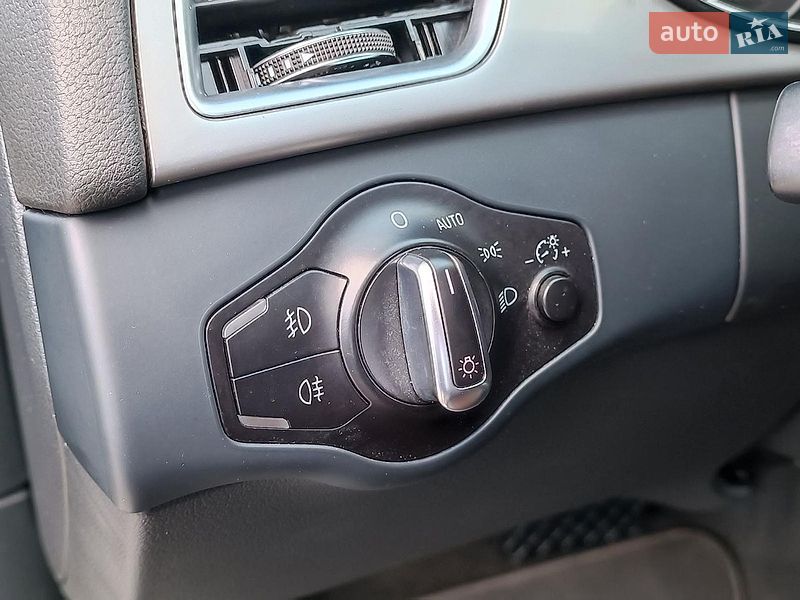 Седан Audi A4 2015 в Харкові
