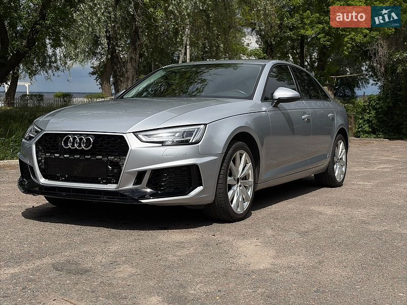 Седан Audi A4 2017 в Черкасах