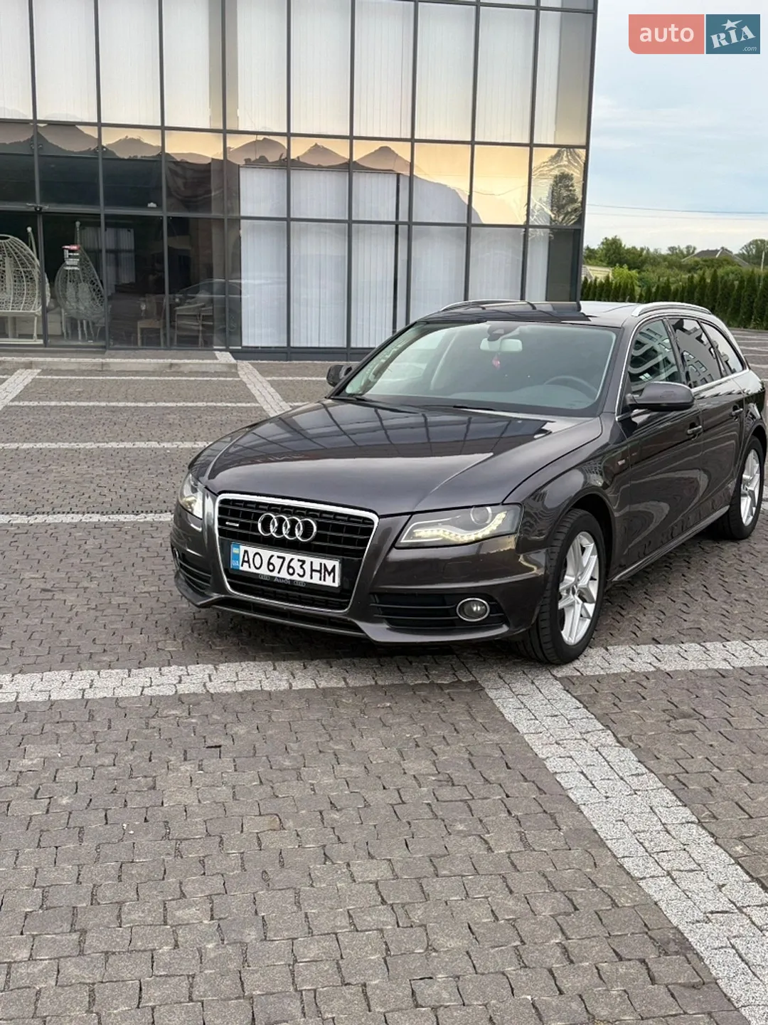 2010 Audi A4 - мініатюра 3