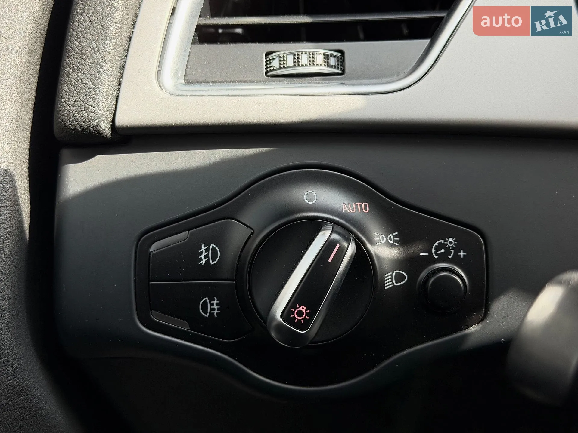 2014 Audi A4 - мініатюра 22