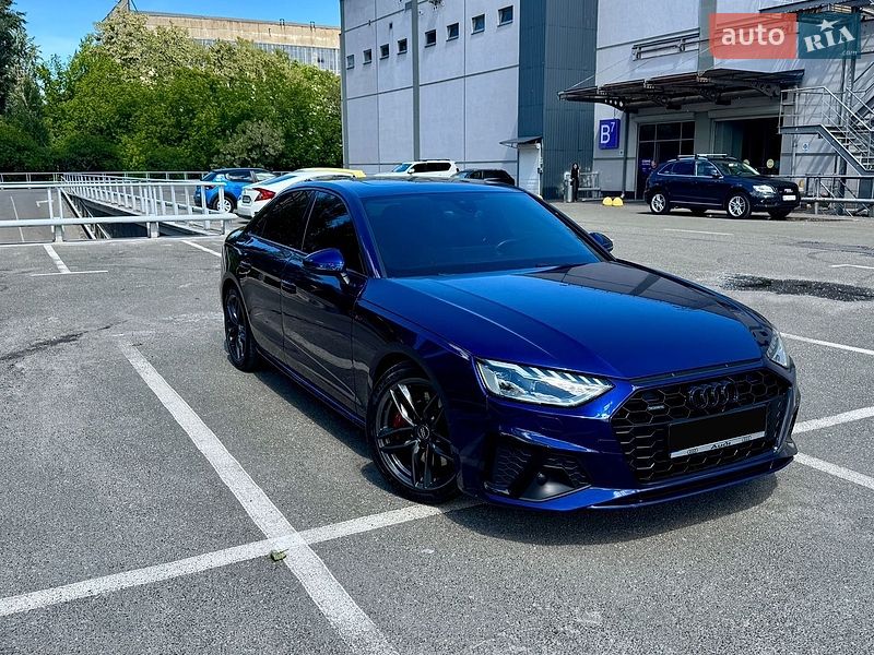 Седан Audi A4 2020 в Києві