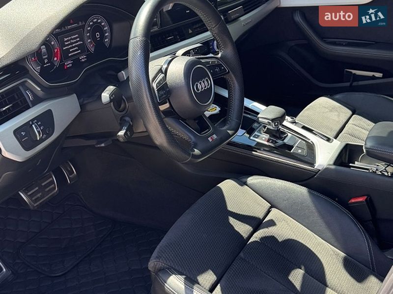 Седан Audi A4 2020 в Києві