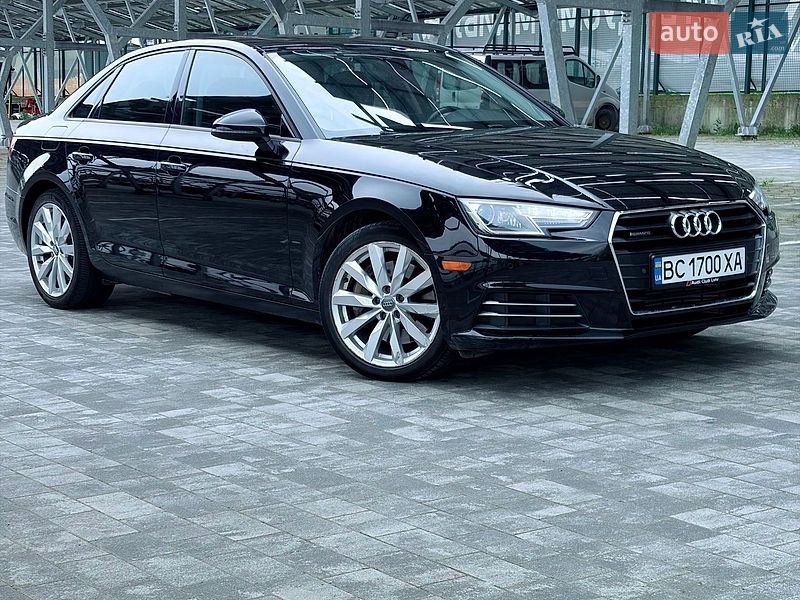 Седан Audi A4 2015 в Львове