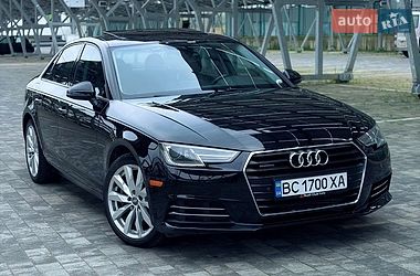 Седан Audi A4 2015 в Львові
