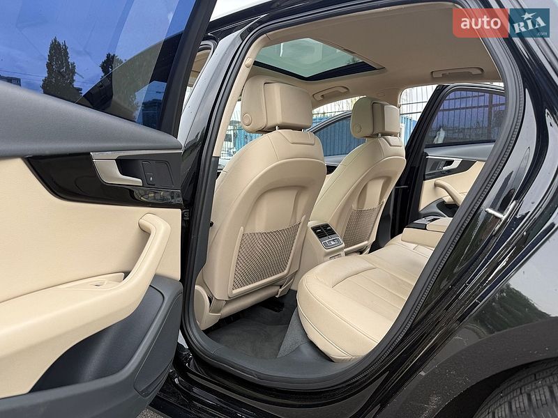 Седан Audi A4 2017 в Киеве
