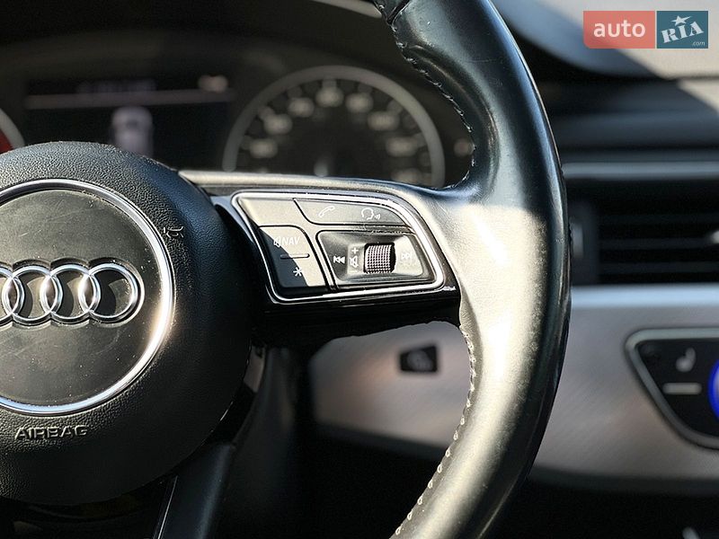 Седан Audi A4 2016 в Львові