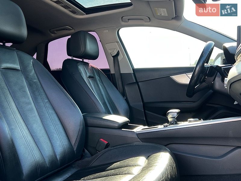 Седан Audi A4 2016 в Львові