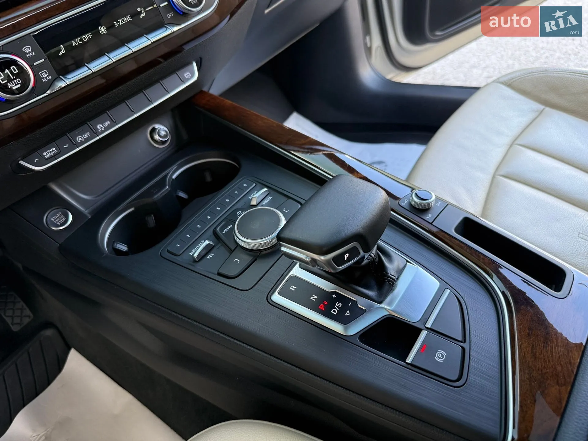 2017 Audi A4 - мініатюра 60