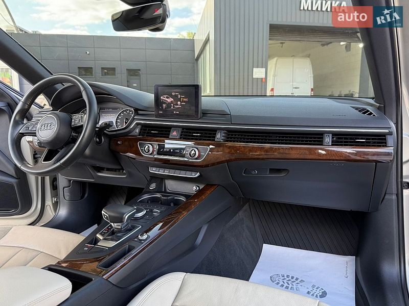 Седан Audi A4 2017 в Дрогобичі