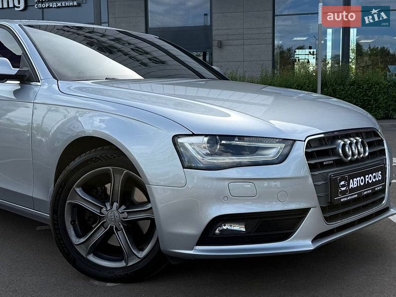Седан Audi A4 2014 в Киеве