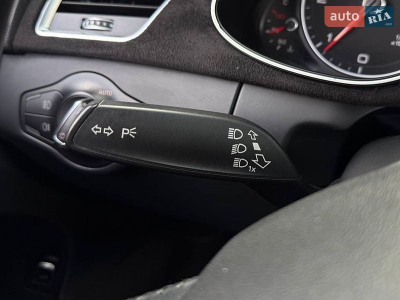 Седан Audi A4 2014 в Киеве