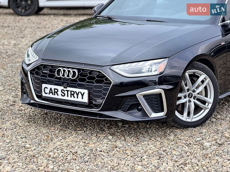 Седан Audi A4 2022 в Стрые