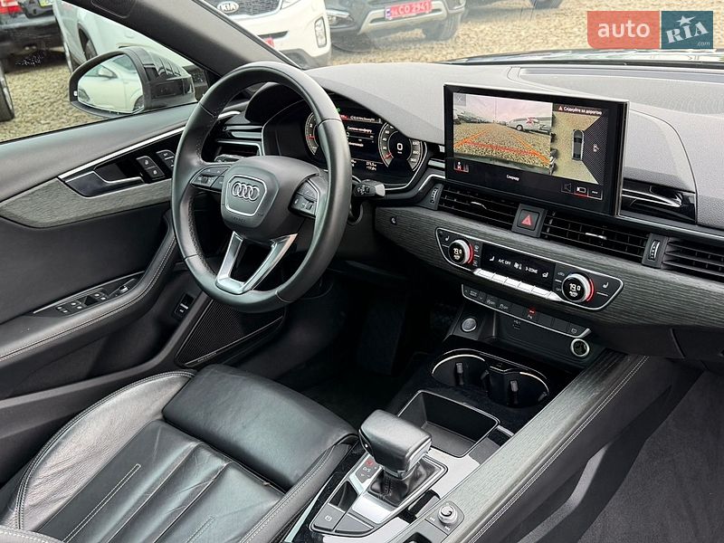 Седан Audi A4 2022 в Стрые