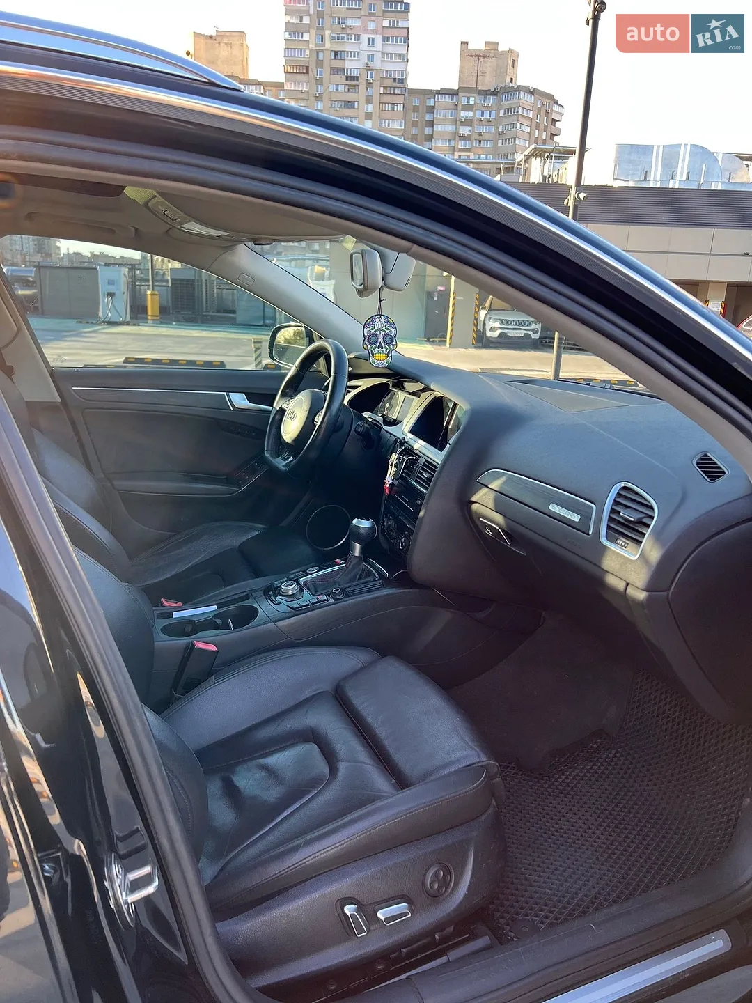 2010 Audi A4 - мініатюра 9