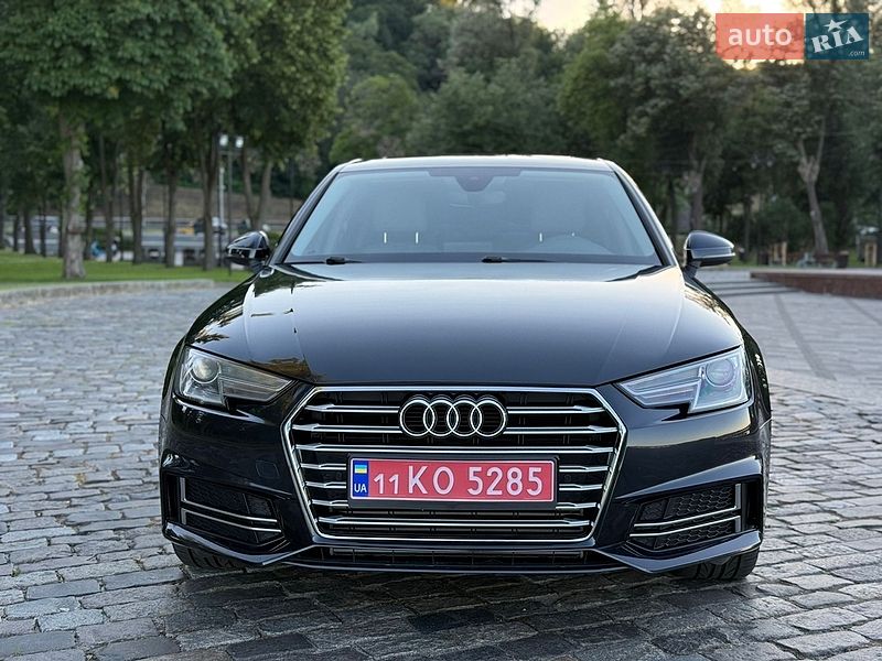 Седан Audi A4 2018 в Киеве