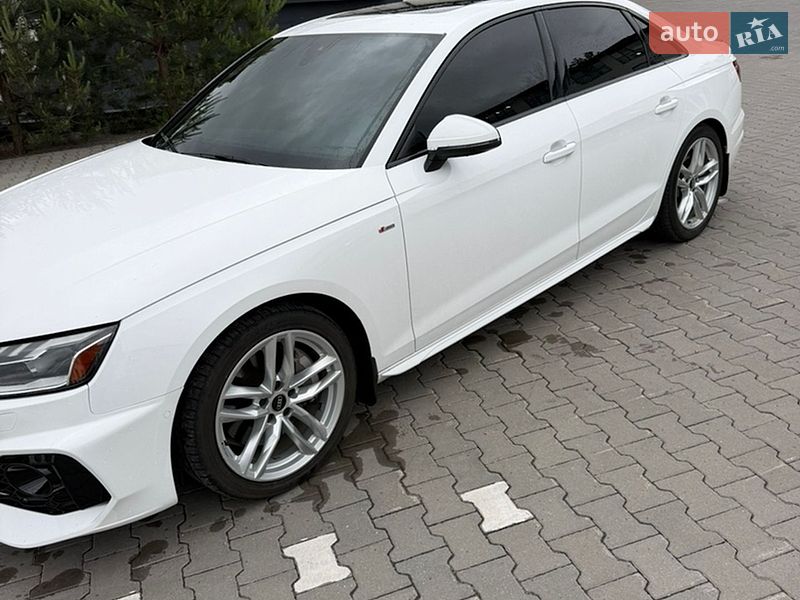 Седан Audi A4 2023 в Хмельницком