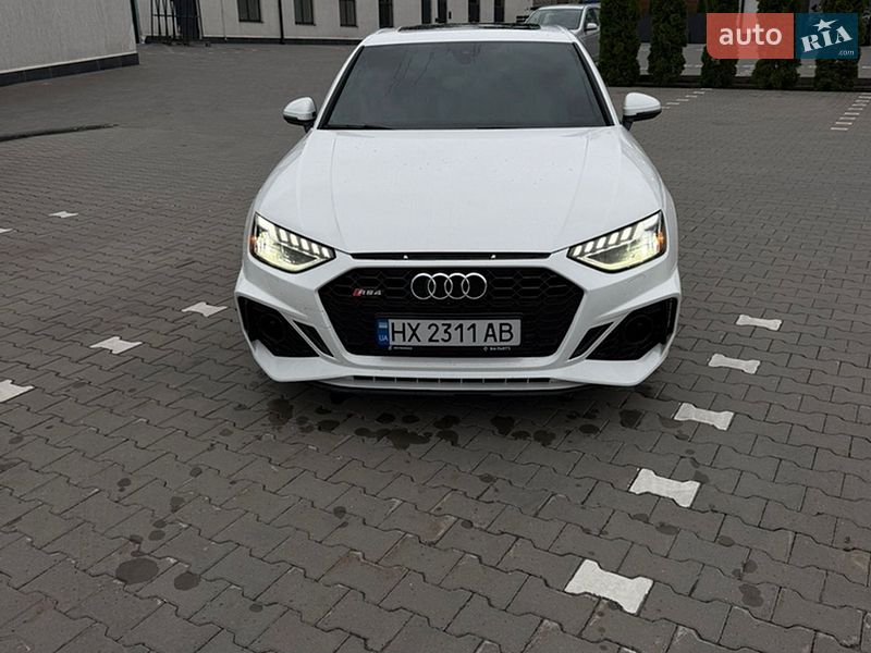 Седан Audi A4 2023 в Хмельницком