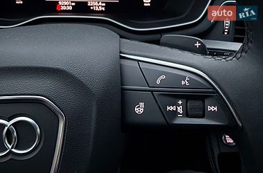 Седан Audi A4 2023 в Хмельницком