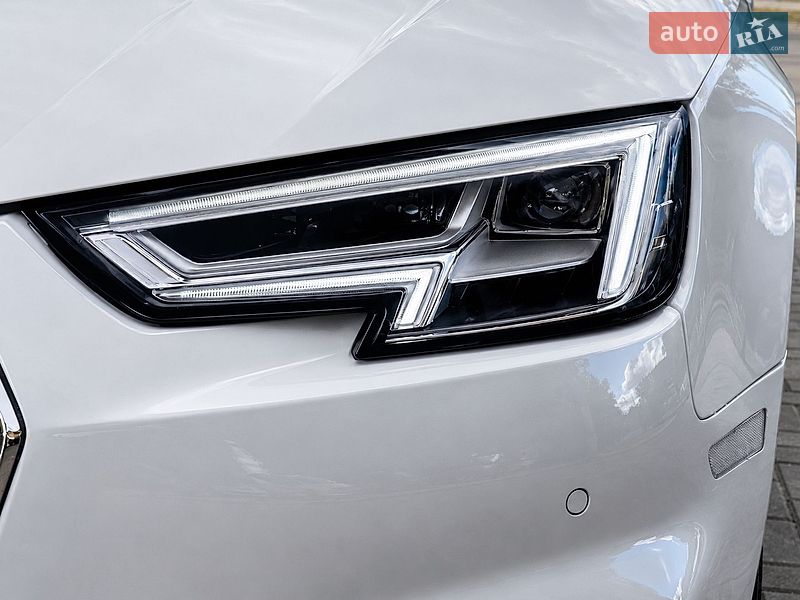 Седан Audi A4 2016 в Дніпрі