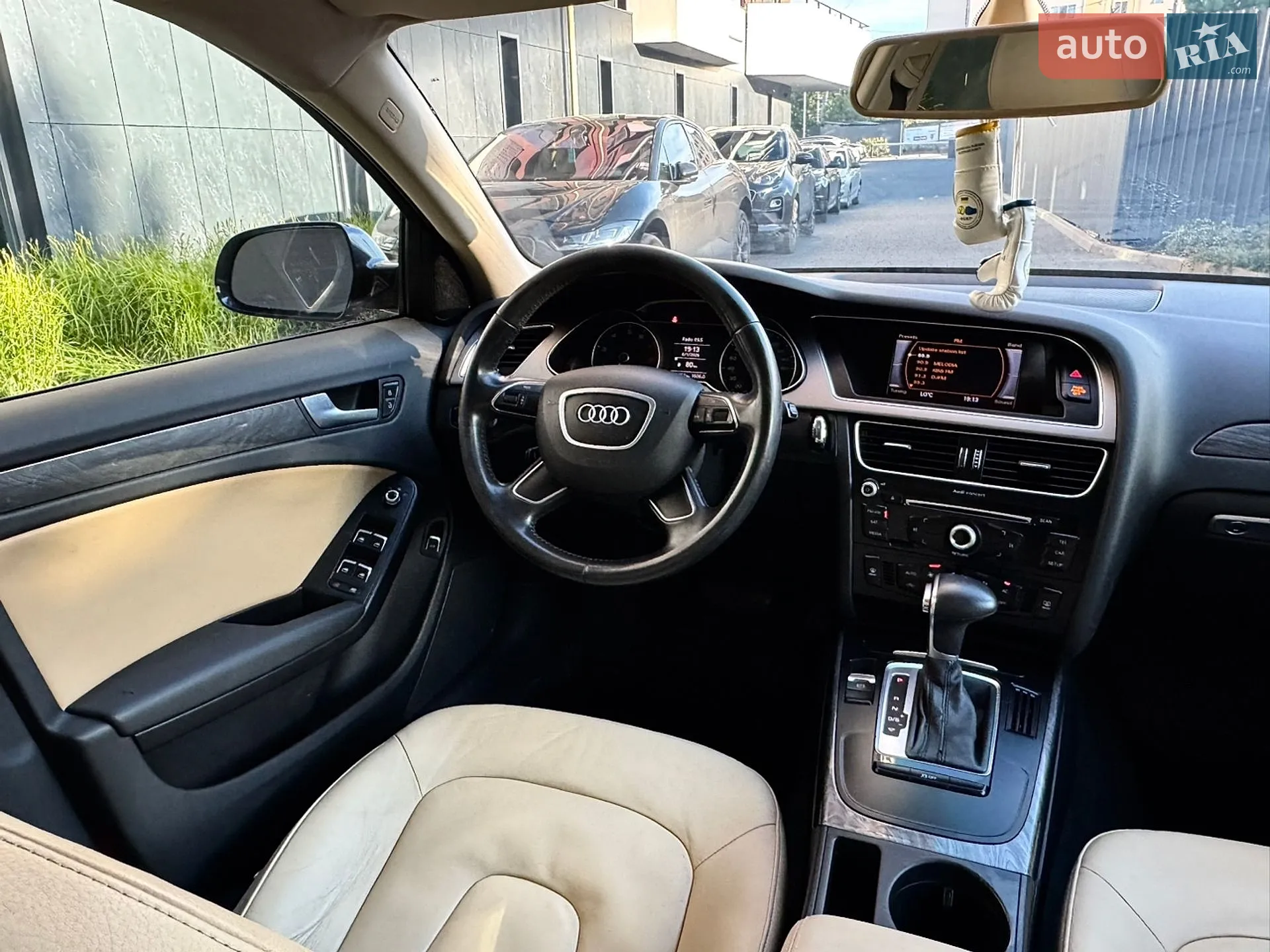 2013 Audi A4 - мініатюра 12