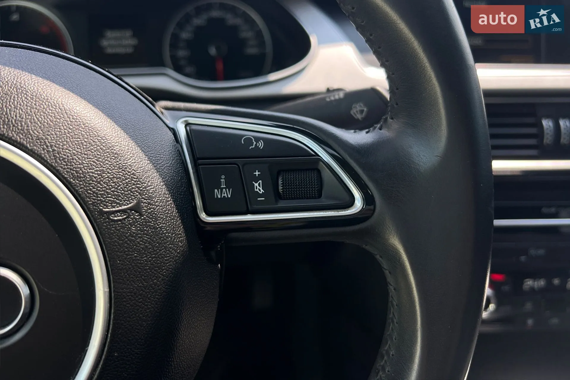 2015 Audi A4 - мініатюра 12