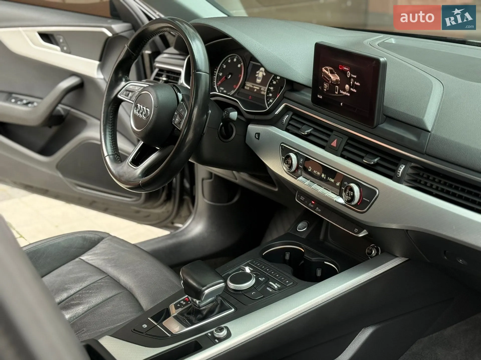 2016 Audi A4 - мініатюра 49