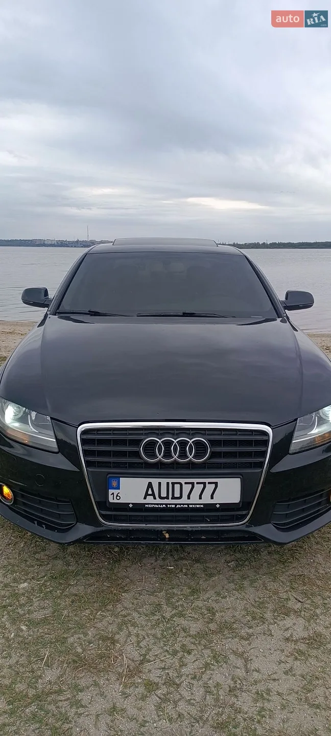 2011 Audi A4 - фото 1
