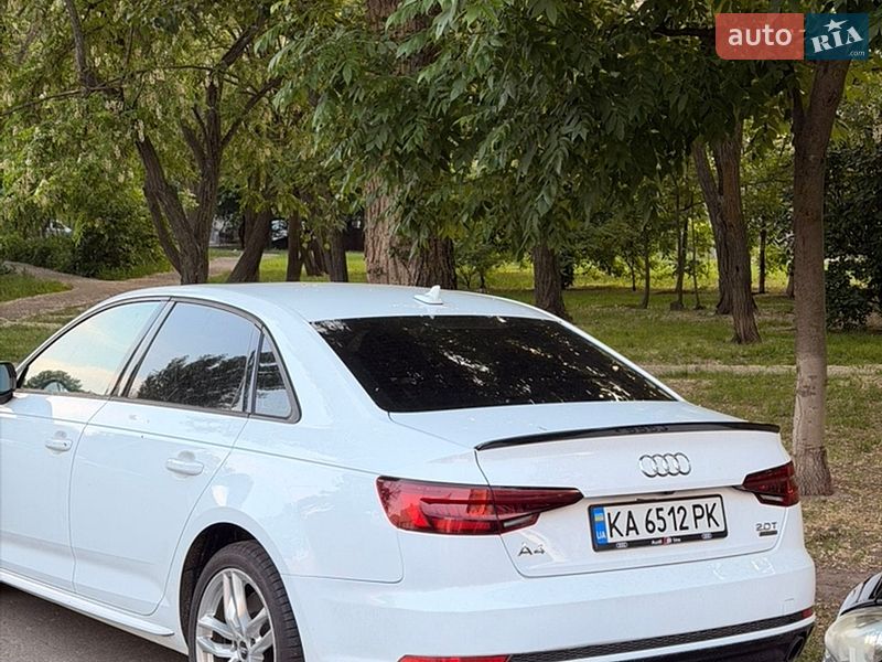 Седан Audi A4 2016 в Києві