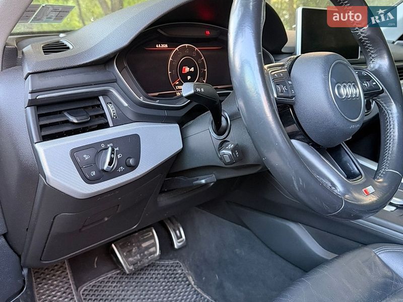 Седан Audi A4 2016 в Києві
