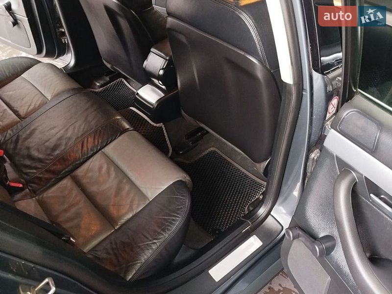 Седан Audi A4 2005 в Звенигородке