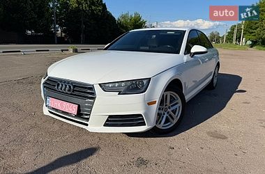 Седан Audi A4 2017 в Киеве