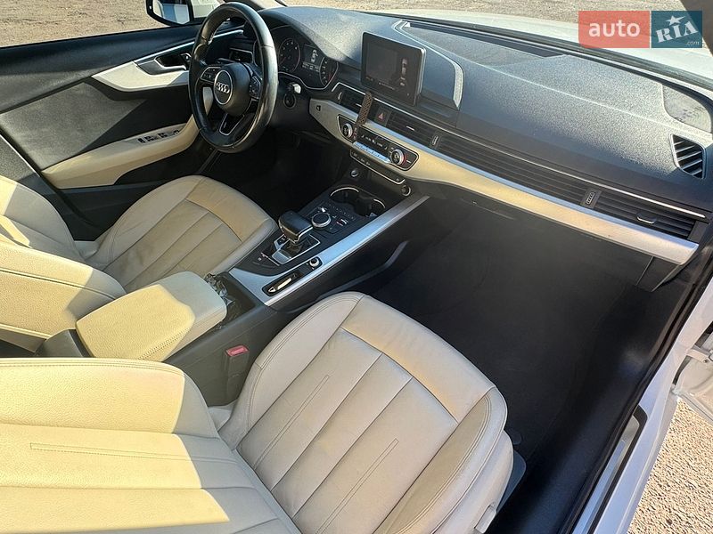 Седан Audi A4 2017 в Киеве