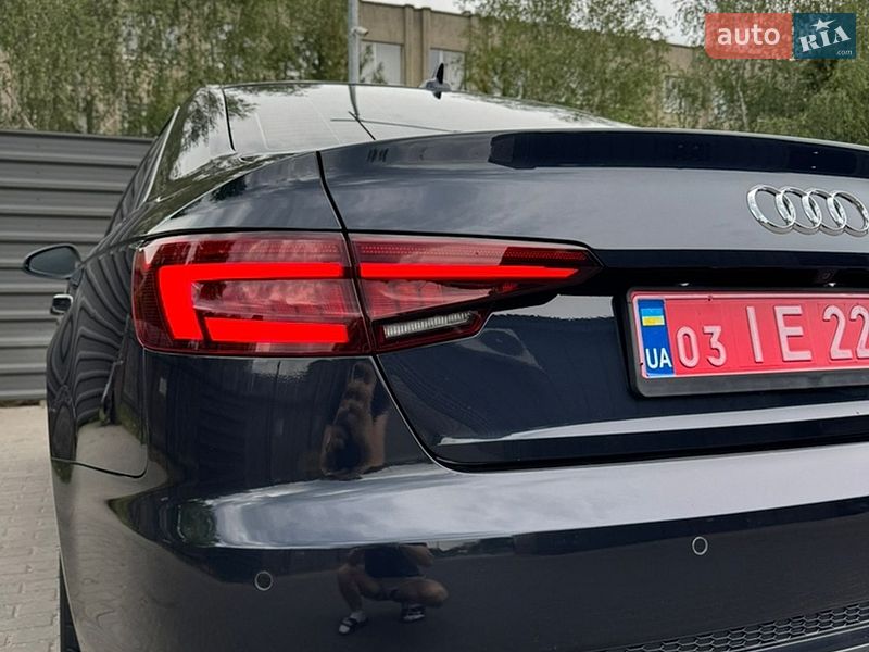 Седан Audi A4 2018 в Ковеле
