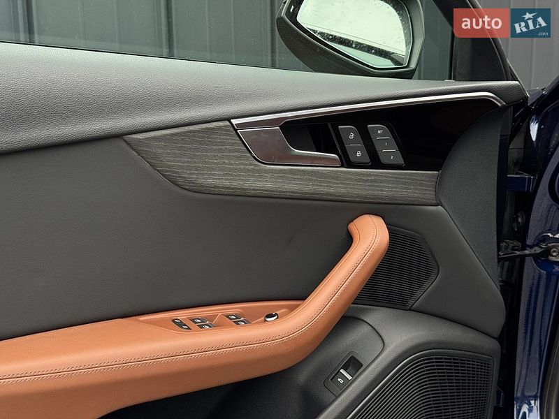 Седан Audi A4 2020 в Луцьку