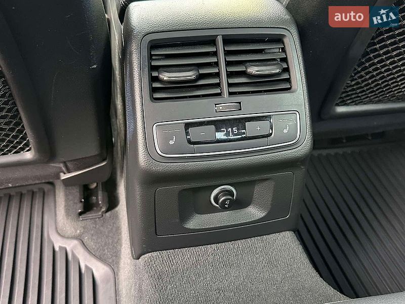 Седан Audi A4 2016 в Луцьку
