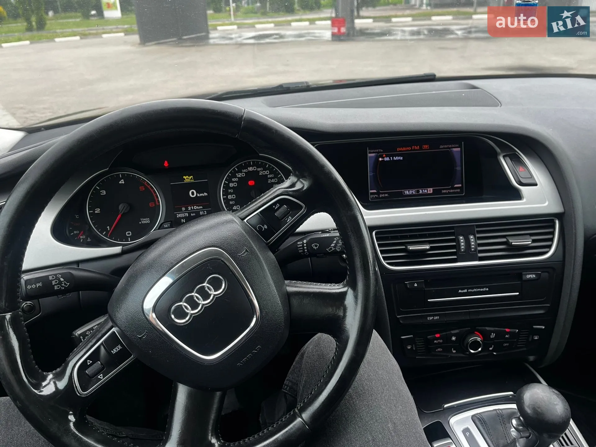 2010 Audi A4 - мініатюра 12