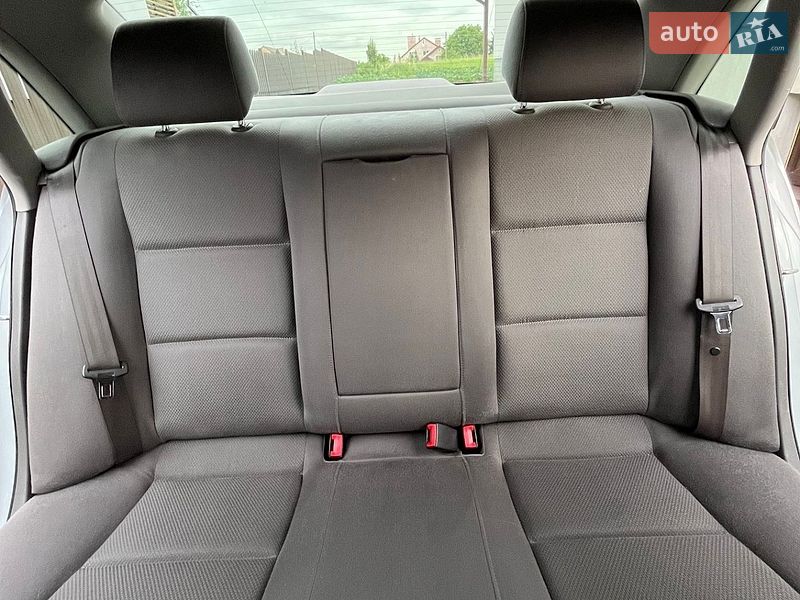 Седан Audi A4 2002 в Львове фото 12 Седан Audi A4 2002 в Львове
